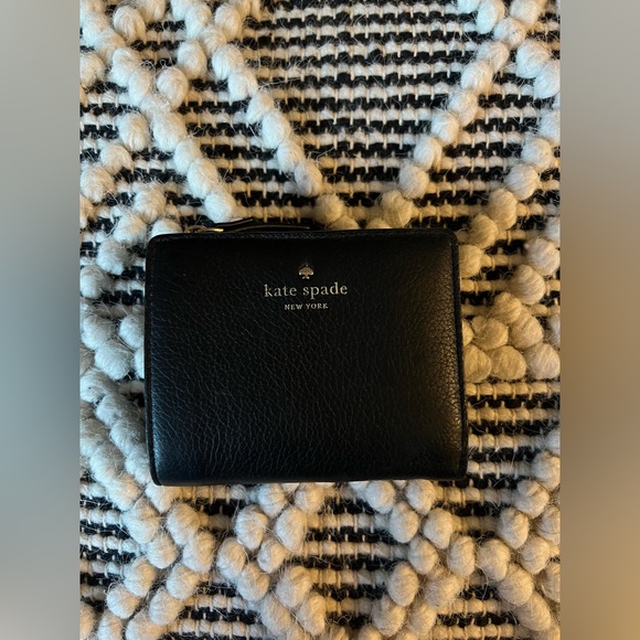 Kate Spade Wallet - Picture 1 of 1